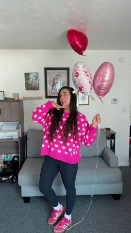 ON WEDNESDAYS & VALENTINE’S DAY WE WEAR PINK 🩷🩷🩷 . #sahm #mom #sahmlife #MomsofTikTok #utahmom #mexicanmom #valentinesoutfit #momtok #sahmsoftiktok #ValentinesDay #sahmvideos #trendingsong 