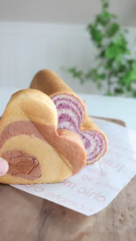 Love is in the air 💜 This is one of my favourite mould. I’m sure many would dm and ask about the source, so I’ll just share it here. This heart shape loaf tin is from San Neng, model SN2307 *Sweet stiff starter*  25g starter 75g flour 35g water 13g sugar *Dough* 175g bread flour 15g sugar 3g salt 75g milk 1 egg (~55g) 20g butter All of the sweet stiff starter purple potatoes paste - 13g purple potato powder + 30g water   Method  ➡️ Prepare sweet stiff starter and use when it’s triple. For me it takes about 7-8hrs at 27-28C. ➡️ Mix everything (except butter and purple potato powder) till dough comes together and strong.  ➡️ Add butter and knead to achieve window pane.  ➡️ split dough into two equal parts. One part add with purple potato paste  ➡️ Bulk proof the dough for 1hr at 28C ➡️ Roll out the two dough and lay purple dough on top of plain dough then roll it up into a log shape ➡️ Final proof for approx 3-3.5hr at 28C (or proof to 80-90% fill the tin) ➡️ Bake with close lid at 170C for 40mins Happy valentines baking! 💜 #valentinesbaking #heartbread #love💜 #sannengbakeware #heartloaf #valentinesbread #sourdoughloaf #sourdough #sourdoughbread #sweetstiffstarter #sweetlevain #levain #sweetstarter #purplepotatobread #purplebread #purplepotatoloaf #valentines2024 