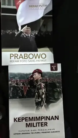 Pak.. Dri kisah perjalanan hidup mu yg kau tulikan di sebuah buku² dan kata² mu yg selalu membangun kesadaran ku untuk trs berjuang walaupun kiri dan kanan mu menilai mu buruk😖 #gemoykuuu😘😘😘😘  #prabowopresiden2024  #presiden2024  #loveprabowo  #fyt 
