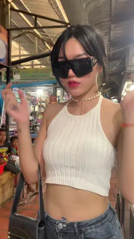 Reaction at bkk market 😆@Callalilly Cambodia 