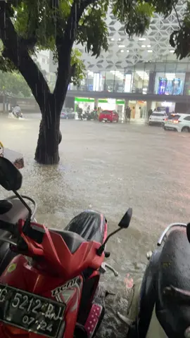 Lautan tengah kota#banjirpalembang #sumselpalembang 