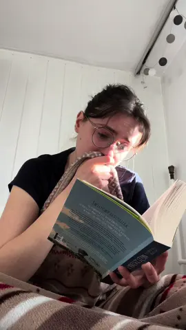 moja reakcja na zakończenie książki, 😭😭😭 #książki #smutne #amancalledove #sadbooks 