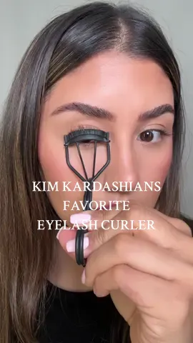 Sharing mine and Kim K’s secret to the most stunning gorgeous lashes 😉 #eyelashcurler #kimklashes #besteyelashcurler #eyelashes #longeyelashes #eyelashhacks