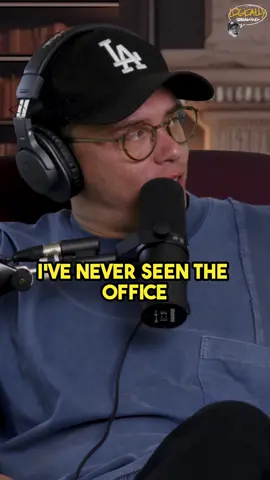 Am I the only one?? #theoffice #dwightschrute #michaelscott #dundermifflin #podcast #podcastclips #logic 