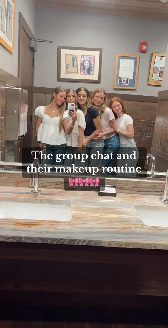 The gc and their makeup routine commets whos is the best!! 💐🎀💝 #fyp #girls #pink #thegroupchat #girlhood #MakeupRoutine #MyMakeupRoutine #preppy #cleangirl 