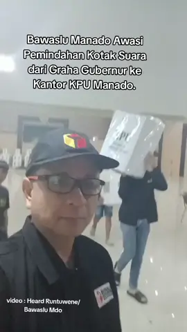 Setelah sempat viral, kotak suara kecamatan Wenang akhirnya dipindahkan dari Graha Gubernur ke kantor KPU Sulut. #manado #pemilu2024 