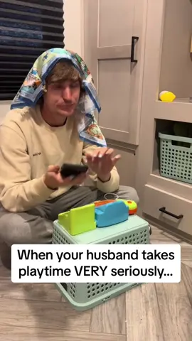 “I done broke a nail” 🤣🤣 #Pubity (@HANNAH & @TheAustinPerry)