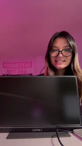 LOVE this portable monitor😘 #PortableMonitor #LEPOW #DualScreen #OfficeLife #viral #tiktokfinds #tiktokfinds2024 #trending #weavingsaturn #techtok 