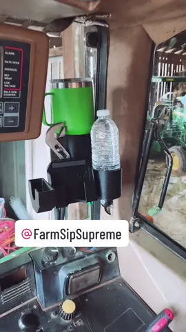 @FarmSipSupreme Makes great custom made products! Check them out . A great way to keep your farmer organized!.#farm#farmsipsupreme#cupholder#tractor