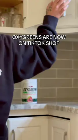 The best greens have made it to tiktok shop!!!    Daily dose of greens in one scoop - high in fiber (great for digestion)  - loaded with vitamins and minerals (can replace all your daily vitamin and wellness supplements for OxyGreens)  - no grassy or bitter aftertaste -has helped relive/ avoid bloating  Your first tiktok shop order can get you 40% off!! #fyp #foryou #foryoupage #oxygreens #oxyshred #fatburner @ehplabs @