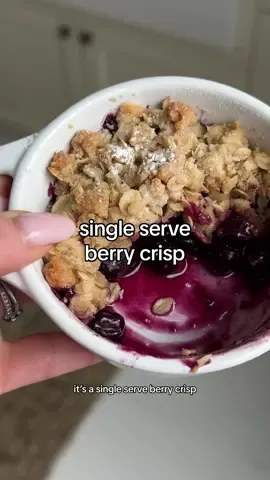 weekend baking plans: single serve berry crisp. recipe below! 1/2 cup berries (fresh or frozen) 1 tsp granulated sugar 1 tsp flour 2 Tbsp butter 1 Tbsp packed light brown sugar 3 Tbsp all-purpose flour 2 Tbsp old-fashioned oats pinch of cinnamon and salt 1. mix the berries with sugar and flour and pour into a greased ramekin. 2. mix together all the crisp ingredients, let it sit for 1-2 minutes, then squish in your fingers and place on top of the berries. 3. bake at 350F (180C) for 15 minutes, or until the top is golden brown enjoy! 