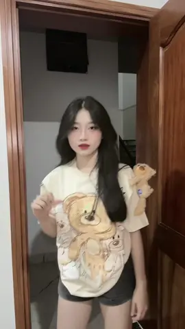 Tự nhin có con gấu dc: @Thư Thor 🐇 #dqn #tiktokdancevn #fide #fidé #aogaufide #aothungau #gau #aogau