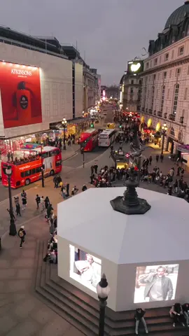 Our beautiful Piccadilly Circus 🇬🇧 Captured with my DJI Mini 3 Pro from @DJI Official ✨ #DJIMini3Pro #drone #piccadillycircus #london #londra #londres #londonlife #londoncity #dronevideo #londoners 