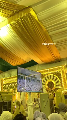 duduk merenung bersyukur🥺🤲🏻 #haulakbar2024 #alfitrahkedingding #haulakbarpaf #romoyaiasrori #alfitrah #alkhidmah #pondokassallafialfitrahsurabaya #alkhidmahkedinding #alkhidmahindonesia #manaqib 