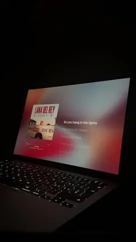 🎧 - - Art Deco by Lana Del Rey #macbookmusic #macbook #macbookair #music #applemusic  - - 🎧