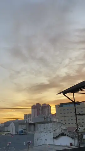 Tenang banget🤍#fyp #fypdongggggggg #perantau #ramadhan2024 #CapCut #sunset 