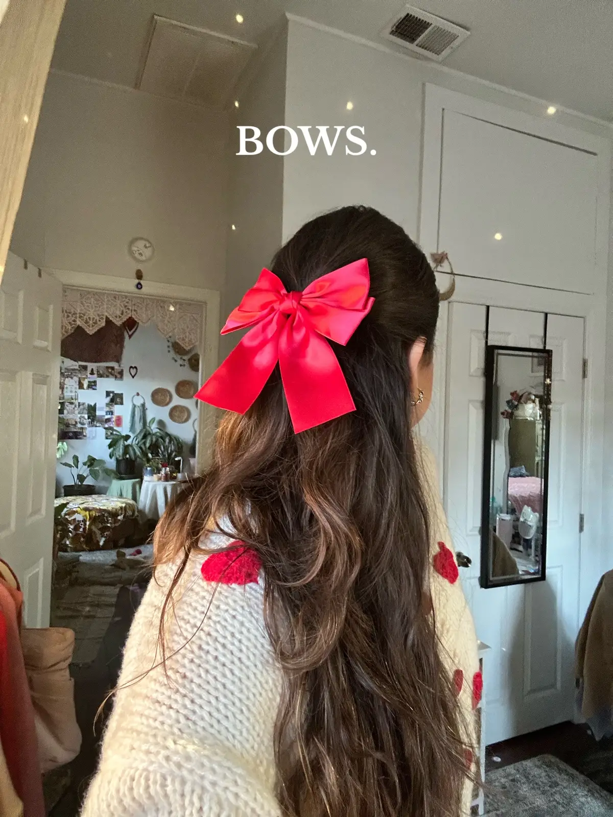 enough said bc i still cant get over this sweater and the way the entire outfit works together is just— CHEFF’S KISS!🏹💌🤍 i love being a girl✨ #bows #bowseason #bowsforgirls #bowgirl #girlygirlaesthetic #valentinesdayoutfit #beingagirl #colorfullife 