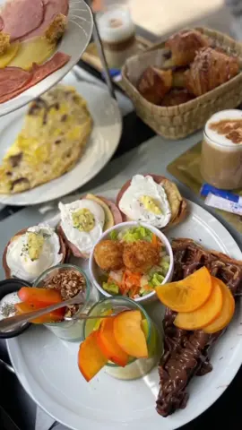 @Patisserie_charif  #brunch #brunchlover #casablanca #breakfast #coffee #marrakech #agadir #tanger #sortiraumaroc #reels #fyp #croissant #morocco #trendingreels #maroc #sortiracasablanca #Foodie 
