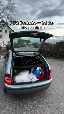 wenn deutsche von der Polizei kontrolliert werden beim Autofahren…#viral #fy #fürdich #fürsichseite #fyp #germany #deutsche #pov #deutschland #deutschememes #comedy #komedie #autofahren #lachen 