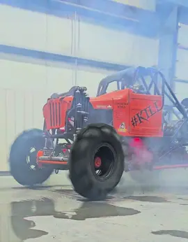 having a melt down  #axlebusters #screwblower #4x4 #chevy #bigblock #megatruck #megatruck #blownalcohol #monstertruck #mud #Offroad #boost @881 CREW @Axlebusters 