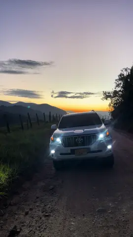 #logros #toyota #offroad #sueños #agro Vamos por una vida mejor 🙌🏼🙏🏻