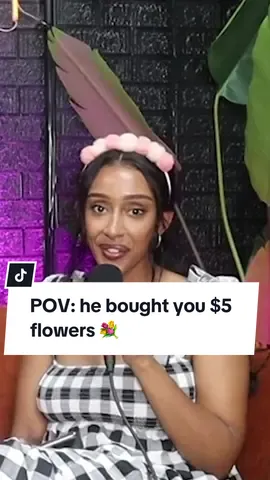 Are you accepting $5 flowers #fyp #foryou #ValentinesDay #valentinesdaygift  #relatable #unpopularopinion 