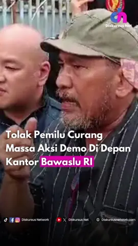 Sejumlah massa aksi yang tergabung dalam Gerakan Keadilan Rakyat, melakukan aksi unjuk rasa di depan kantor Badan Pengawas Pemilu (Bawaslu) RI, Jakarta Pusat. Aksi tersebut menuntut, agar Bawaslu memberikan informasi data valid terkait penanganan pelanggaran berat dan indikasi kecurangan Pemilu. Kemudian, massa aksi juga menuntut DPR RI untuk membentuk PANSUS untuk menyelidiki dugaan kecurangan Pemilu 2024 yang berlangsung secara terstruktur, sistematis, dan masif.    -----    Baca selengkapnya di https://diskursusnetwork.com    Temukan berita terbaru lainnya:    Ig : @diskursus_parekraf  Youtube : DiskursusNet  Tiktok : Diskursus Network  Fb : Diskursus Network    #berita #news #beritaterbaru #beritajakarta #fyp #aksi #pemiluadil #pemilu2024 #bawaslu #pelanggaranberat #dugaankecuranganpemilu 