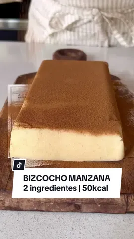🍏 BIZCOCHO MANZANA 2 ingredientes y 50kcal. 🍏 #parati #bizcochomanzana #manzana #applepie #applecake #2ingredientsrecipe #recetasfaciles #recetasrapidas #ricoysano #postrefit #bajoencarbohidratos #bajoencalorias #postrefitness #recetasfitness #recetasfit #canela #manzanaycanela #recetastiktok #AprendeEnTikTok #cocinaentiktok 
