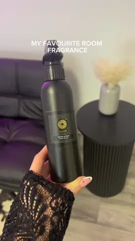 Step into a fragrant wonderland with Nuhr's Home Fragrances🌹  This Rose & Oud room spray will be sure to make a lasting impression on your guests  • alcohol-free formula • highly scented • water based formula  • strong scent • gentle on surfaces Let the captivating scents of our luxurious room sprays whisk you away to a world of pure bliss  #nuhr #nuhrhome #homefragrances #inspiredbymiddleeast #arabianscent #arabianfragrance #rosescent 