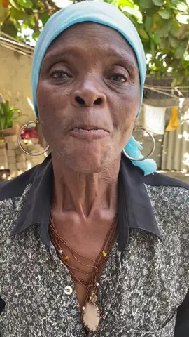 Essa vossa inveja está a destruir muitos lares, as pessoas só estão a procurar com dignidade o seu pão de cada dia 😞