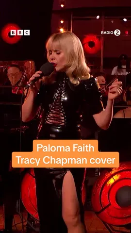 Paloma Faith covers Tracy Chapman in the #R2PianoRoom 🧡 Listen on BBC Sounds | Watch on BBC iPlayer #palomafaith #tracychapman #talkinboutrevolution 