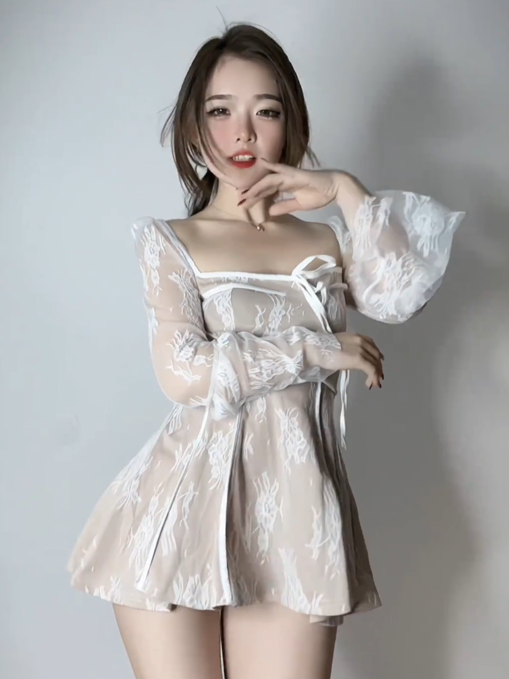 #linhnhibun #OOTD #outfit #pearshapedbody #pearshaped #fyp #fypシ #foryourpage #lovelive #trend #dance #dancetiktok #LearnOnTikTok #viral #vitamingirl #vitaminsangmat #girls #girlfriend #style #xuhuongtiktok #xuhuong #vitaminchill #girlxinh #girlxinhtiktok #gaixinh #trending #fpy #china  #gaixinhtrungquoc #foryoupage #musictiktok #musicchill #scene #beautifull #wonderful #healing #pelax #model #gaixinhvn123