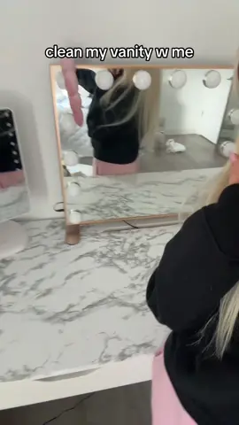 #fyp #foryou #vanity #clean #CleanTok #impressions #impressionsmirror #viral #monday #makeup #pink #blonde #desk #ikea #makeupvanity 