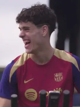 what makes him laugh funny like that😩my prettiesttt smile😭🥰😍 #hectorfort #hectorfortgarcia #fcbarcelona #parati #foryou 