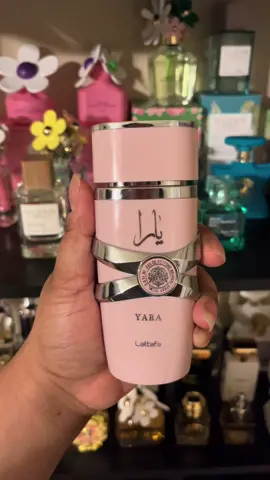 Glad I finally got to try Yara #perfume #fragrance #perfumetok #yara #lattafa 