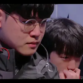 bé con và bạn lớn của bé :'))) #Worlds2023 #gumayusi #keria #구마유시 #케리아 #guke #구케 #guria #lol #t1 #티원 #fyp 