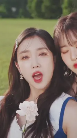 BEAUTIFUL MONSTER // Stayc #beautifulmonster #stayc #swith #wmusic18 #sumin #sieun #isa #seeun #yoon #j #music #video #musicvideo #clip #musica #fyp #fypシ #viral #kpop #kpopers #kpopfyp #corea #korea #korean #koreangirls
