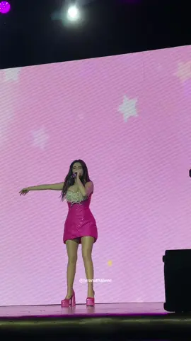 sexyyyy kaayo 🔥 Dance the Night 💃🏻 #DunkinPHBeMyBelle #BelleMariano #DonBelle #Cebu #WaterfrontHotelCebu #BelleMarianoMeetAndGreet #BeMyBelleFanMeet