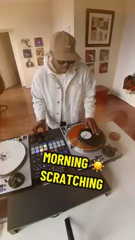 Morning Scratch Sesh ☀️ with #DJEase — #HMCBOYZ (link in bio) #DJ #DJs #DJing #HipHop #Fy #Fyp #ForYou #ForYourPage #DJLife #DJLifestyle #Vinyl #Serato #SeratoDJ #PioneerDJ #Technics #CDJ #CDJs #Scratching #Skratching #ScratchDJ #DJScratch #SkratchDJ #DJSkratch #DJLive #LiveDJ #DJSet #DJSetup #DJCulture #DJGear #DJEquipment #DJRoutine #DJPOV #Turntable #Turntables #Turntablist #Turntablism #RealDJing #TheArtOfDJing #HMC #HMCONLY #HeadlinerMusicClub 