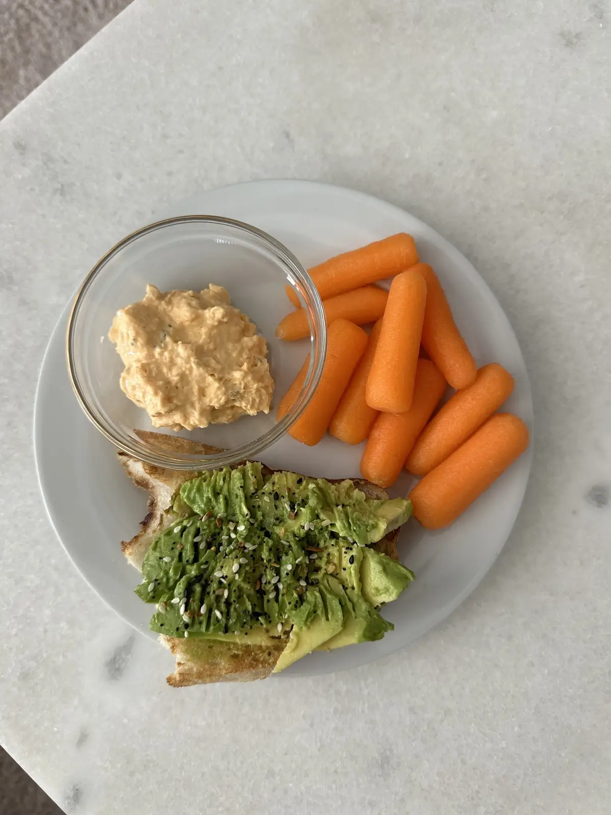 The theme is, I like brekkie 🤷🏻‍♀️  #foods #caloriedeficit @1UpNutrition - code SAMANTHA (their greens are 🤌🏼 chefs kiss)