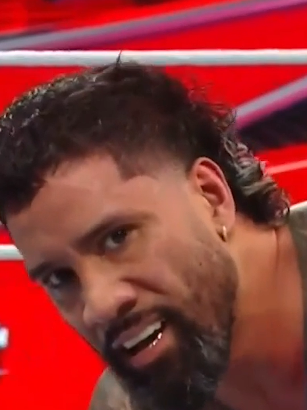 Jimmy Uso just coundn't let Jey have the Intercontinental Championship. Sigh. #WWERaw #WWEonFOX #TheBloodline