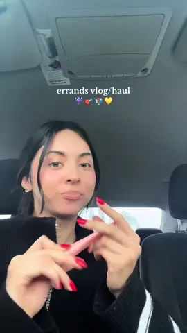 a little errands vlog/ target haul ☔️ #targethaul #carchats #dayinmylife #errandswithme #bookhaul #soupdumplings #treehutshaveoil #treehut #summerfridayslipbalm 