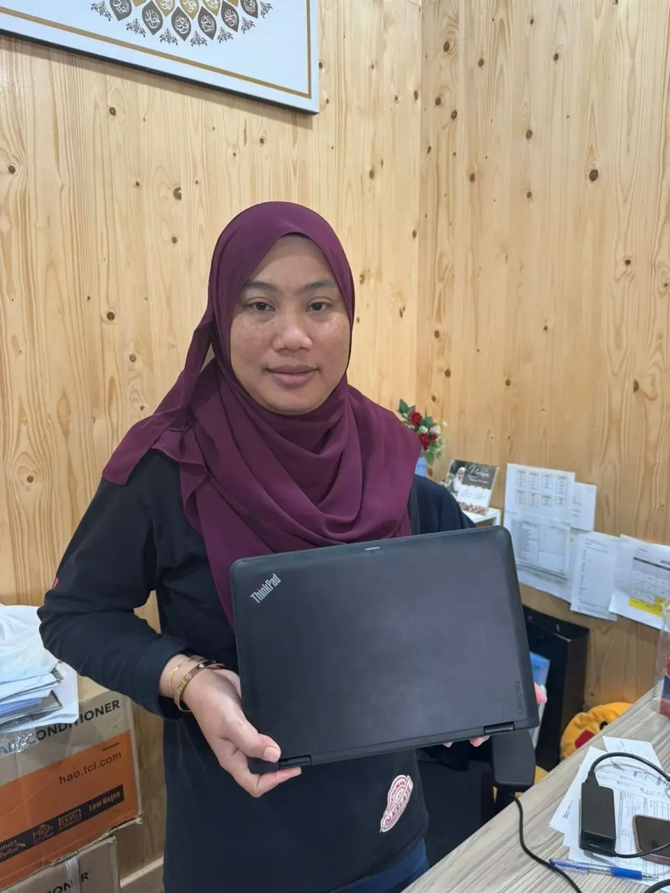 Terima kasih kakak dan abang grabb laptop dgn #hsatechnology , Tak rugi genggg grab dgn kami sebab kita ada sediakan pakey #buy1free1laptop serendah Rm390 je tau . Fuhh bawah Rm400 dapat 2 bijik laptop . Muroh dooh wei ! Cepat cepat tunggu apa lagi sebelum stokkk yilleks 🔥😌 #laptopmurah #repairlaptopkotabharu #kedailaptopkelantan #formatlaptoprm25 #lelonglaptop