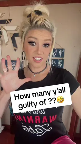 #putafingerdownchallenge #viraltiktok #tiktok #foryoupage #viral #darkhumor #funny #funnytiktok #amberjager10 
