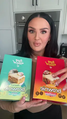 IM ADDICTED TO THESE BRO #proteinbrownies #brownies #dessert #food #tastetest 
