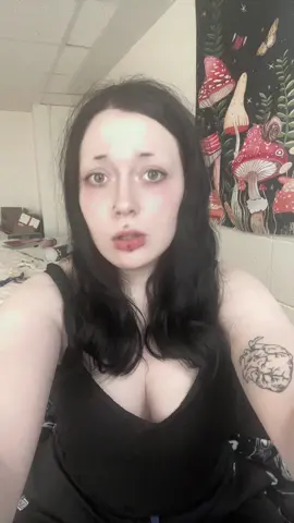 I love this filter #filter #fy #fyp #altgirl #facialpiercings #piercing #tattoo #alt #lilpeep #peep #lilbopeep 