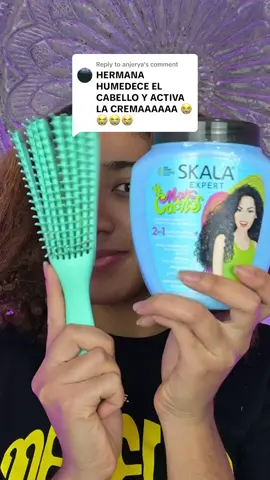 Replying to @anjerya Detangling Hair using skala curly hair product #hairbrush #curlyhair #naturalhair #skala #curlyhairtutorial #cabellorizado 
