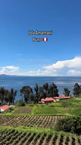 La belleza de Amantaní , paradisíaca isla andina ubicada en la inmensidad del Lago Titicaca. 🏞 . . . #lagotiticaca #amantani #islaamantani #titicacalake #nature #lake #travel #punotours #turismopuno #toursenpuno #titicacalake #puno #visitpuno #amazing #turismocomunitario 