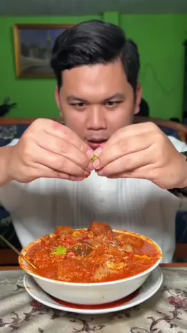 Cowok tapi suka seblak