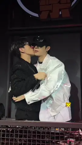Anh ơi ! Anh đánh rơi người yêu nè 🤭🤭 #viral #xuhuong #trending #mcluoluo #罗罗大人 #couple #dj任🧑ty #DJty #bartrungquoc #traideptrungquoc #boylove #đammy 